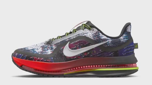 Nike Mens Pegasus Premium Shoes ON SALE