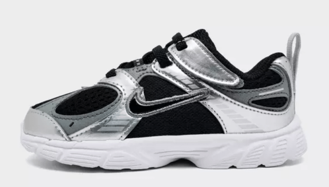 Nike V5 RNR Stretch Lace Black/Anthracite ON SALE