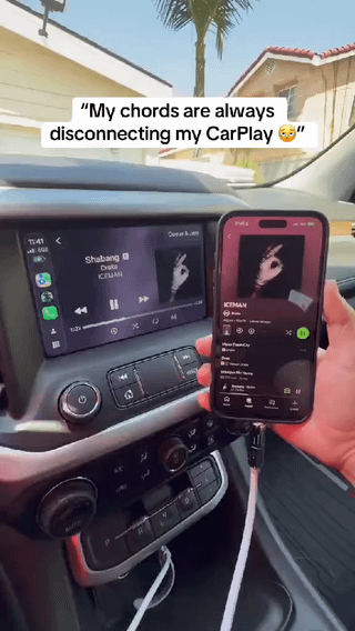Wireless CarPlay Adapter