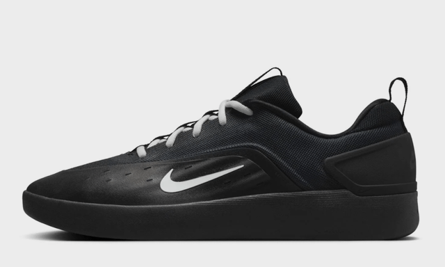 Nike SB Zoom Nyjah 4 (Black/White-Black-White) ON SALE